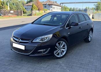 Opel Astra 1.6d rok 2014 navi kamera skóry