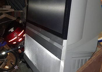 Telewizor THOMSON 65 cali w bardzo dobrym stanie z polotem