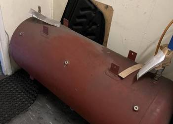 zbiornik na sprężone powietrze 180l