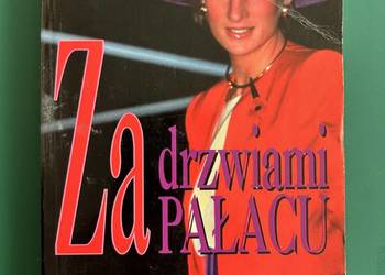 "Za drzwiami pałacu" - Nigel Dempster, Peter Evans