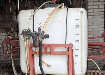 Opryskiwacz ciagnikowy zawieszany 400L