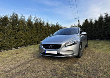 Volvo V40 1,6D 115KM Momentum Panorama Kamera Pod. Fotele II (2012-)