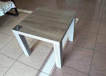 Drewniany stolik kawowy