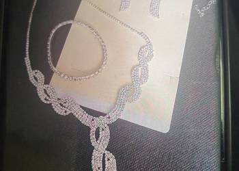 Komplety biżuterii  z cyrkoniami