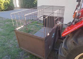 Skrzynia transportowa kasta do ciągnika