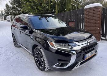 MITSUBISHI Outlander PHEV 4x4 2.0 hybryda 2018