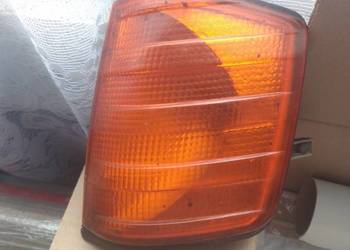 kierunkowskaz przód  mercedes   w124 lewy