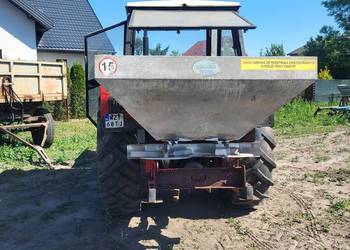 Rozsiewacz nawozu dwutalerzowy 600 700 kg