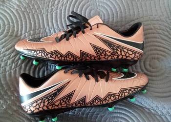 Nike buty piłkarskie rozmiar 44, 5 używane stan idealny