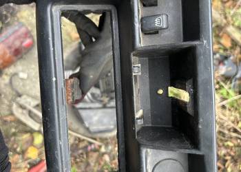 Konsola nawiewu Fiat 126p kratka nawiewu i wiele innych