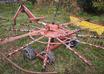 Zgrabiarka karuzelowa fella ts415