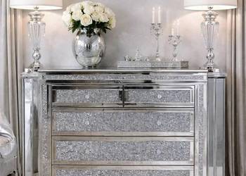 Nowoczesna komoda lustrzana Glamour z kryształkami szuflady