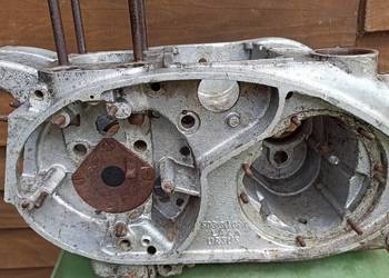 Junak m07 m10 przejsciówka blok silnika połówki kartery