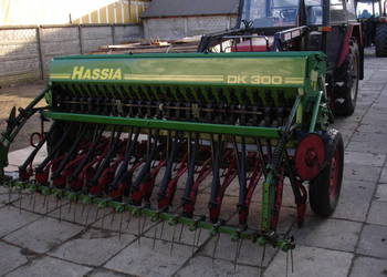 Siewnik Hassia DK 3 m   25 .lejków  .