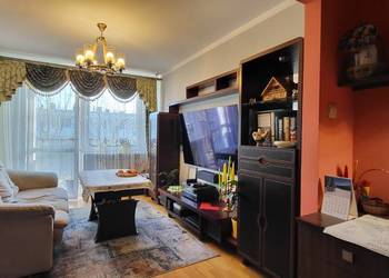 2 pokoje z balkonem | Piwnica z prądem | Do odświeżenia | Nowa Huta