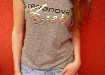 Siwa koszula t-shirt Terranova xs 34 napis nadruk wzór