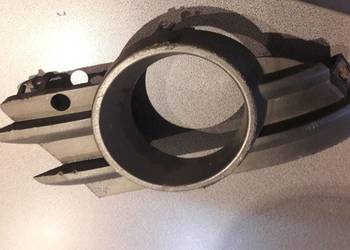 Meriva A lift prawa zaślepka kratka  halogenu 06-10r