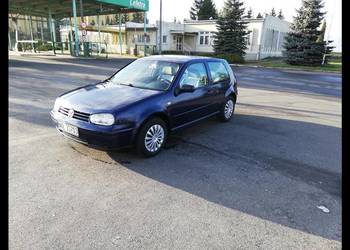 VW Golf 1,6 benzyna Special Edition Super Stan