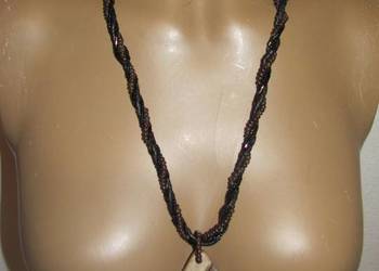 naszyjnik z wisiorem beż i brąz