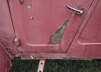 Lewe drzwi do Gaz 69