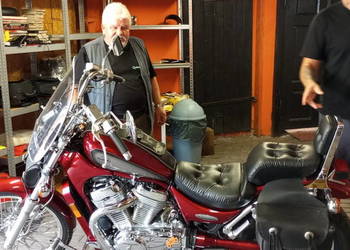 Suzuki Intruder