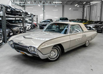 Ford Thunderbird 6.4 V8. Stan kolekcjonerski. 1963. Stan kolekcjonerski. I…