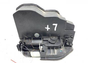 ZAMEK DRZWI LEWY TYŁ BMW E84 SUV 7202147 09-15