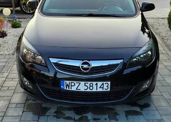 Opel Astra J 1.4 Turbo 140 KM 2011 rok