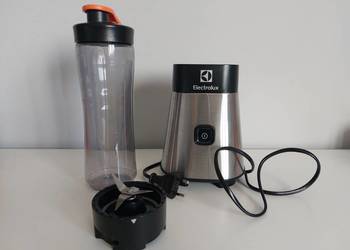 blender kielichowy Electrolux ESB 2500 + bidon, sportowy