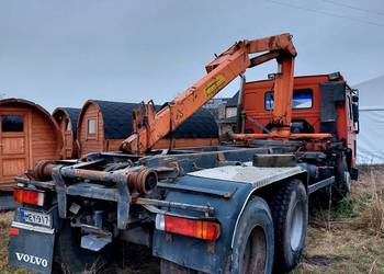 Volvo FL12 z hds z żurawiem podnośnik