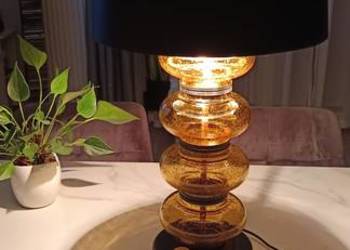 Duża miodowa jednopunktowa szklana lampa biurkowa, projekt Jerzy Słuczan-Or