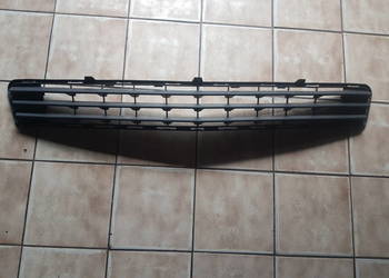 mercedes w 204 kratka zderzaka przod igla a2048850023