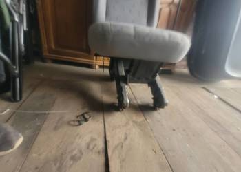Sprzedam drugi i trzeci rzad foteli wolsvagen t5 2005 r