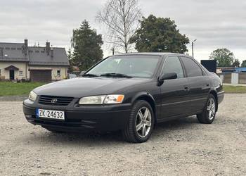 Toyota Camry 1997 2.2 benz BEZ RDZY, YOUNGTIMER