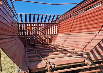 Przyczepa samozbierająca garażowana