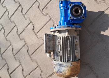 Okazja motoreduktor 0.55kw 138obr