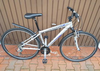 Rower 28 Claud Butler Urban200 Cross Trekking mała rama