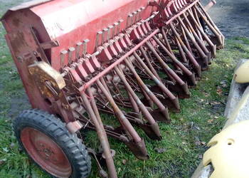 Siewnik zbożowy poznaniak 2.70 m na docisku