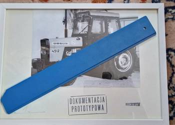 Obrazek z ciągnikiem Ursus 4512 prototyp gaz pamiątka oryginał