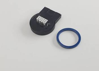 WTYCZKA KOSTKA ZASLEPKA AKUMULATORA PEUGEOT E-VIVACITY