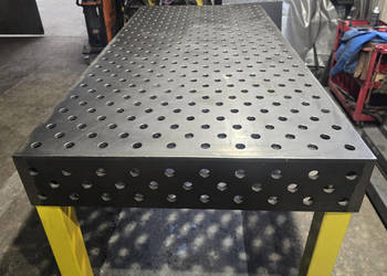Stół spawalniczy 100x200cm system 28 grubość 12mm otwory naprzemienne Ideał