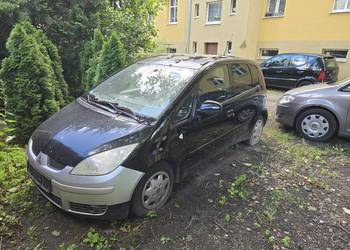 Colt 1.1 benzyna  silnik ma 105 tys przebiegu