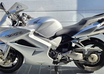 Honda vfr 800 vtec rc46