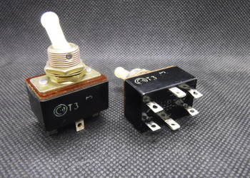 T3 przełącznik wojskowy lotniczy 3A/220V 5A/127V wyłącznik Т3