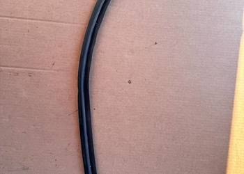 Listwa zgarniająca wewnętrzna lewy tył Hyundai i10 II 2013-20