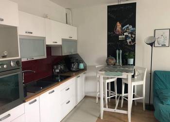 Mieszkanie 2pokoje, 37m + garaż, balkon, zamknięte osiedle, blisko metra