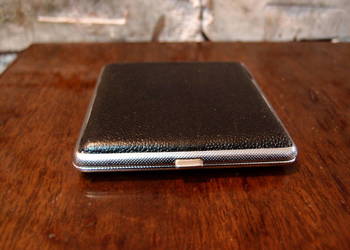 Papierośnica metalowa 9,5cm/9,5cm