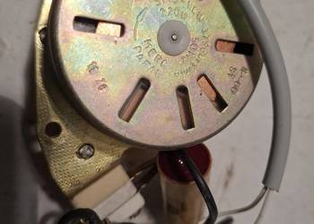 Silniczek SMU 1.6W 220V 375 obr/min