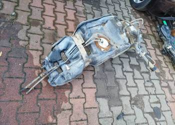 ZBIORNIK BAK PALIWA POMPA TOYOTA HILUX VIII 2.4 D 15R-