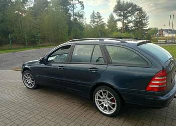C-klasa 2.2 diesel 150 koni 04 rok
